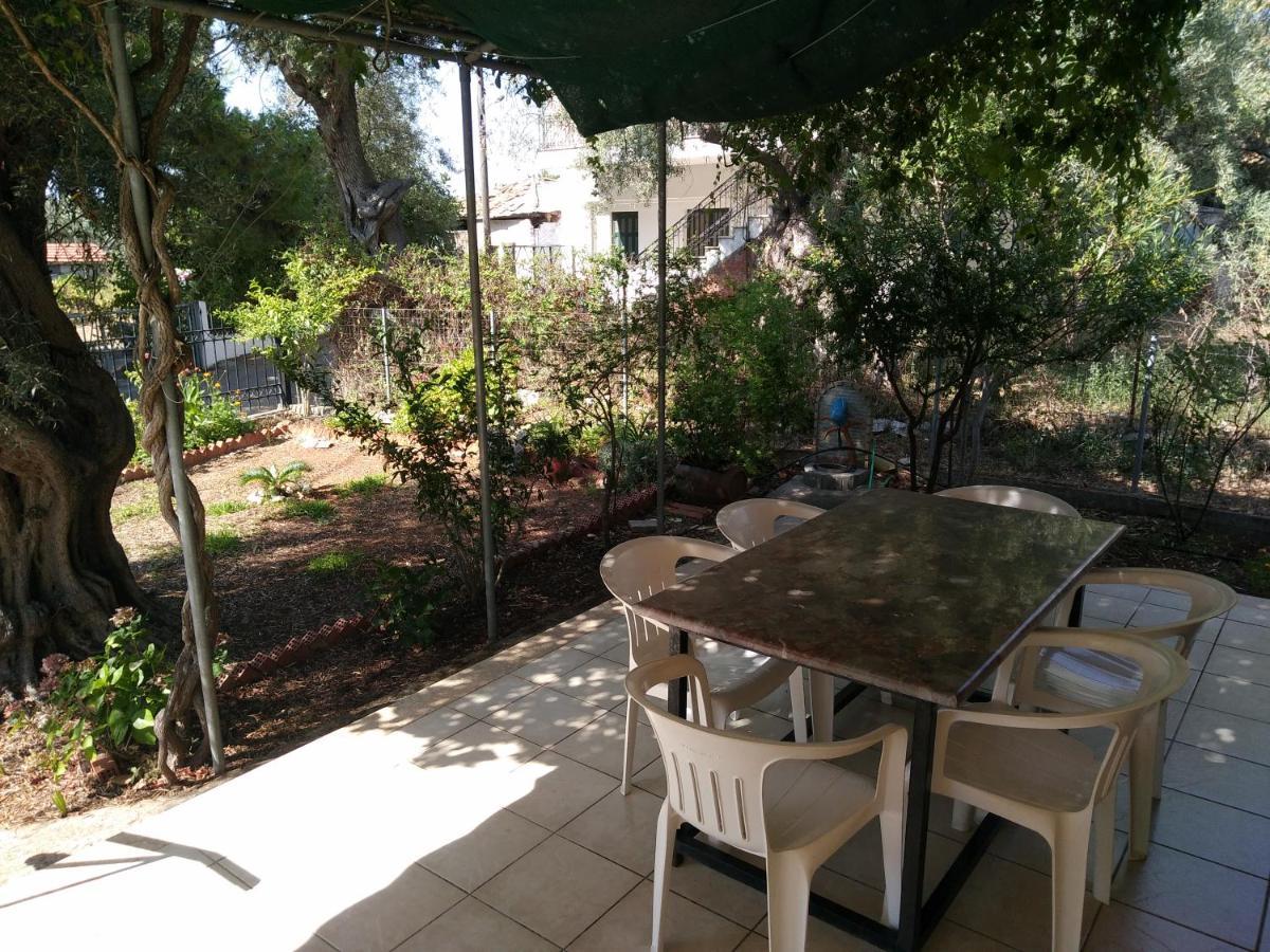 Villa Lefkas House With Garden Tsoukaládhes Exterior foto